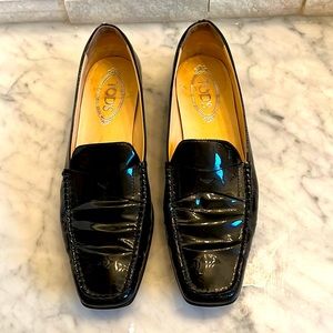 Tod’s Black Patent Leather Loafer 10 1/2